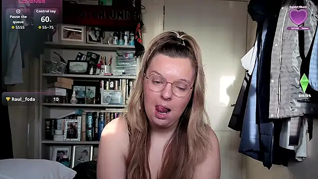 Demi WelshX online show from 12.05.25