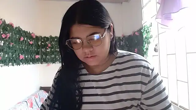 viccky vick online show from 04.02.26