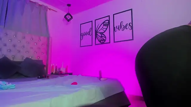 nicolee millerr online show from 01.17.26