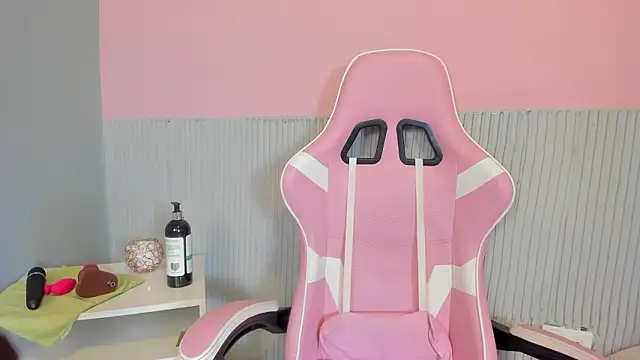 yeikafoxy online show from 03.15.26