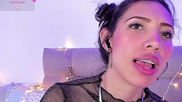 Miss veronicaa2 online show from 02.18.25