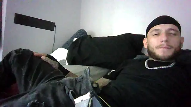Snapshot of cruz815 chatting on 05.25.26 cruz815 online show from 05.25.26