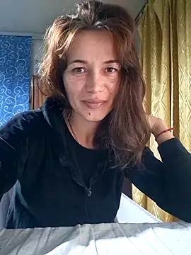 Snapshot of Belladonna253 chatting on 10.23.25 Belladonna253 online show from 10.23.25