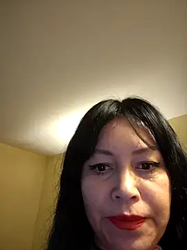 KellyPerlaxxx online show from 10.31.25