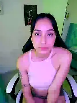 Snapshot of Marce0 chatting on 02.07.25 Marce0 online show from 02.07.25
