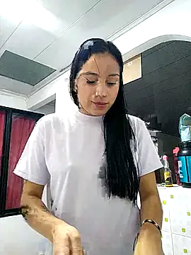 Snapshot of Marce0 chatting on 02.20.25 Marce0 online show from 02.20.25