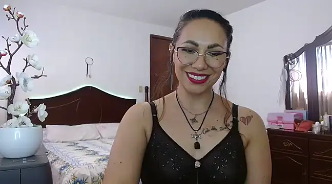 AloLovely  online show from 03.14.25