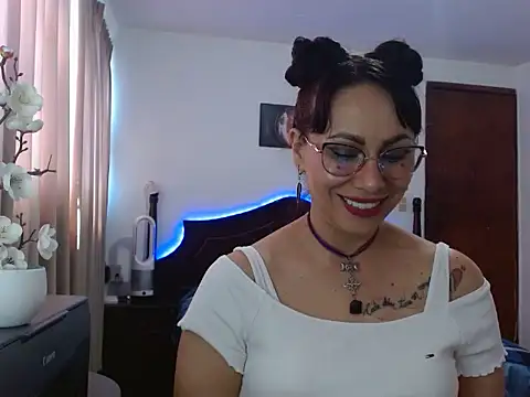 AloLovely  online show from 03.27.26