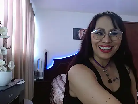 AloLovely  online show from 04.07.26