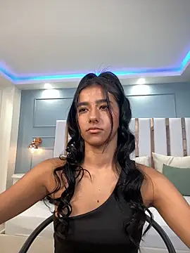 eva roseee online show from 10.29.25