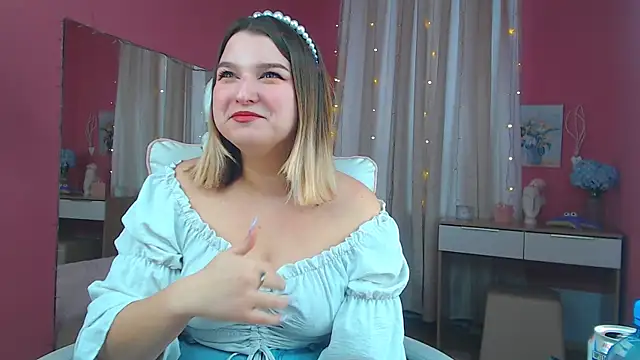 Snapshot of Jenny_Smit chatting on 02.15.25 Jenny Smit online show from 02.15.25