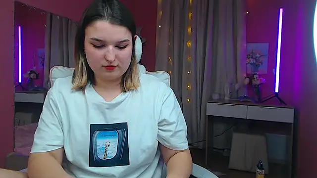 Snapshot of Jenny_Smit chatting on 03.12.25 Jenny Smit online show from 03.12.25