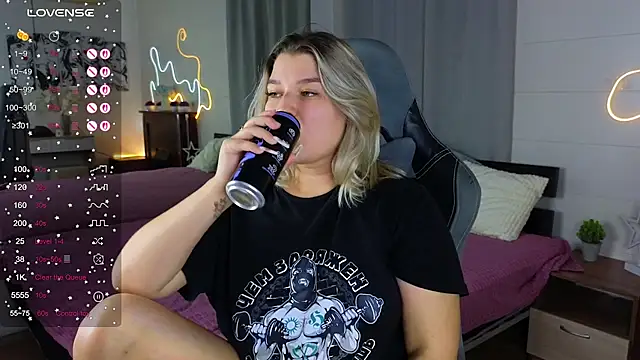 Snapshot of Jenny_Smit chatting on 09.09.25 Jenny Smit online show from 09.09.25