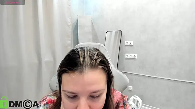 Snapshot of Jenny_Jimmy chatting on 09.24.25 Jenny Jimmy online show from 09.24.25