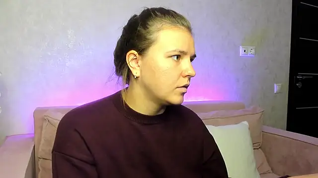 Snapshot of Jenny_Jimmy chatting on 10.02.25 Jenny Jimmy online show from 10.02.25