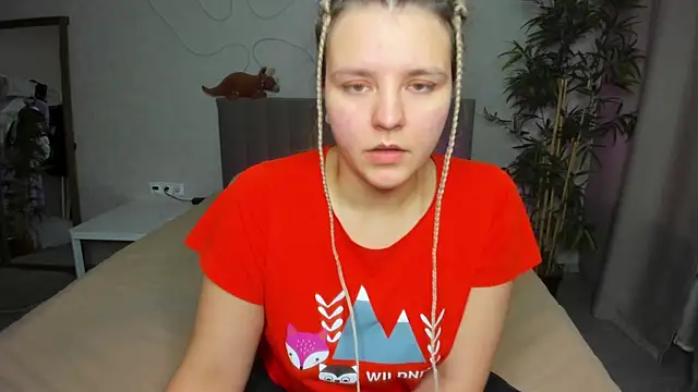 Snapshot of Jenny_Jimmy chatting on 10.24.25 Jenny Jimmy online show from 10.24.25