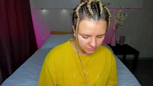 Snapshot of Jenny_Jimmy chatting on 10.26.25 Jenny Jimmy online show from 10.26.25