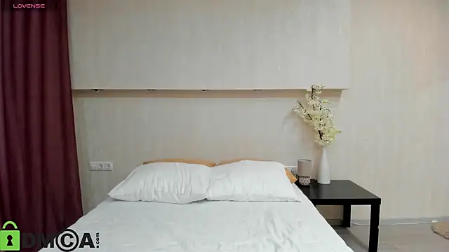 Snapshot of Jenny_Jimmy chatting on 11.13.25 Jenny Jimmy online show from 11.13.25