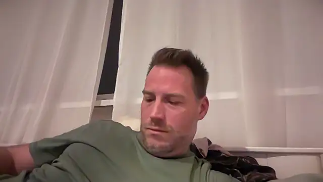 Snapshot of Christian87xxx chatting on 12.01.25 Christian87xxx online show from 12.01.25