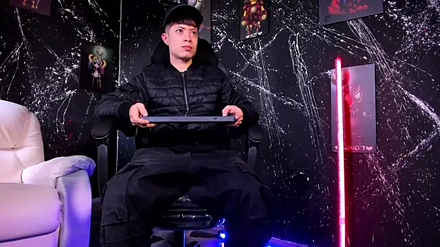 marcuscollins1  online show from 03.09.25