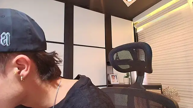 marcuscollins1  online show from 03.22.25