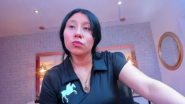 Nohemi louse online show from 05.06.26