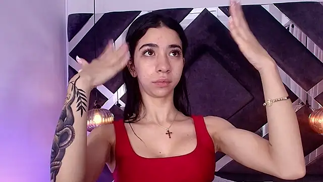 sara lopee1 online show from 10.25.25