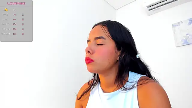 Snapshot of Roxy_Stonee chatting on 02.03.26 Roxy Stonee online show from 02.03.26