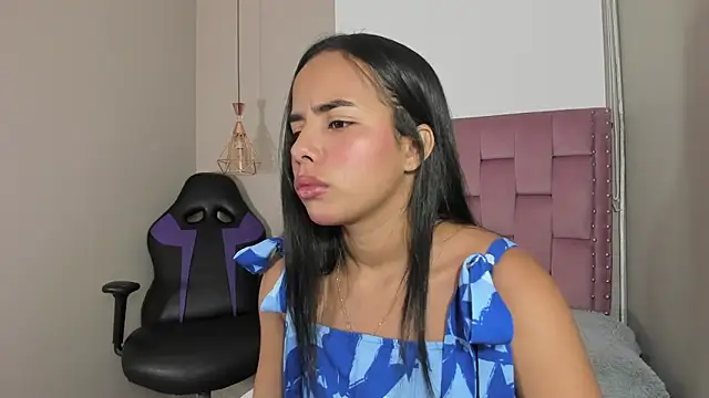 Snapshot of Roxy_Stonee chatting on 02.24.26 Roxy Stonee online show from 02.24.26