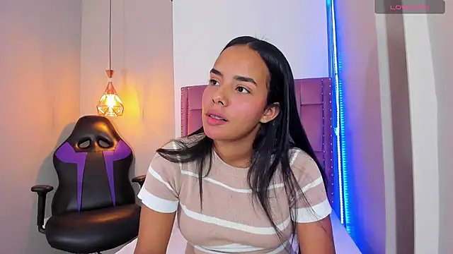 Snapshot of Roxy_Stonee chatting on 02.26.26 Roxy Stonee online show from 02.26.26