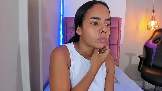 Snapshot of Roxy_Stonee chatting on 02.27.26 Roxy Stonee online show from 02.27.26