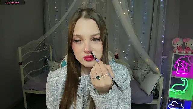 Snapshot of kaisajenner chatting on 02.18.26 kaisajenner online show from 02.18.26