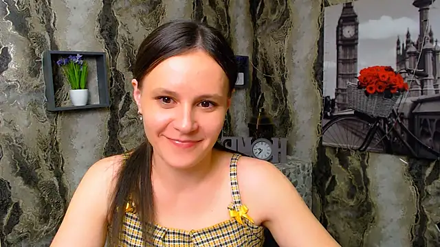 Snapshot of ValeriaHeart_ chatting on 03.05.25 ValeriaHeart online show from 03.05.25