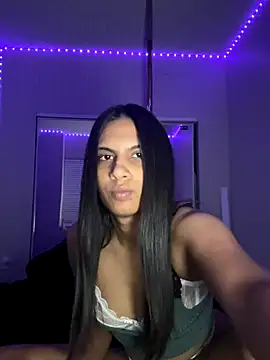 Liyah 19 online show from 11.16.25