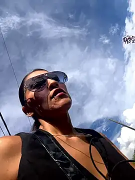 Sofiadelacruz online show from 04.18.26