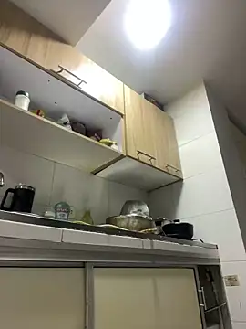 stefania brunnett online show from 02.15.25