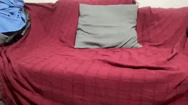 Snapshot of shineofcrazy chatting on 11.04.25 shineofcrazy online show from 11.04.25