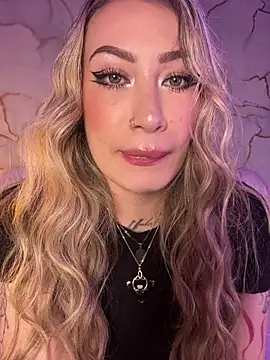 Lally Valencia   online show from 02.05.26