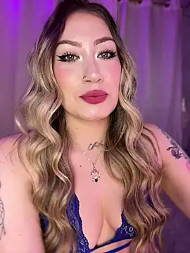 Snapshot of Lally_Valencia__ chatting on 07.16.26 Lally Valencia online show from 07.16.26
