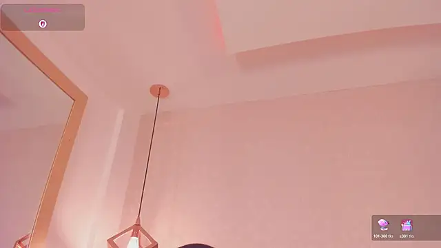 Nikki vega online show from 12.04.25