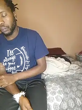 Snapshot of holidtic_justice chatting on 11.17.25 holidtic justice online show from 11.17.25