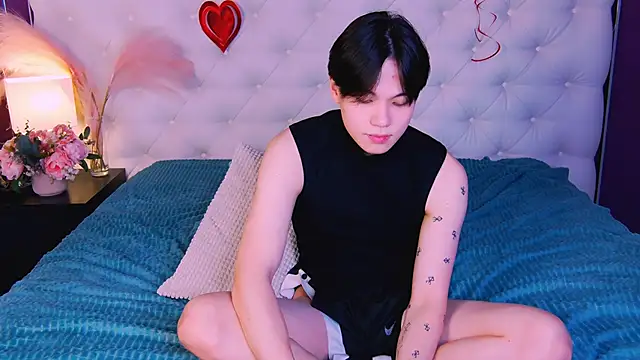 Snapshot of just_gay_ chatting on 03.03.25 just gay  online show from 03.03.25