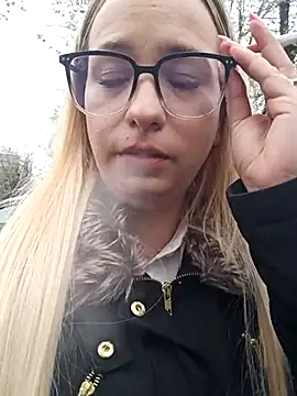 Mia RainX online show from 03.31.26