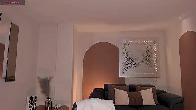 BeccaBaxter online show from 04.10.26