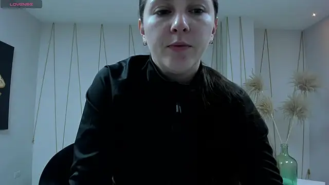 Snapshot of BeccaBaxter chatting on 06.18.26 BeccaBaxter online show from 06.18.26