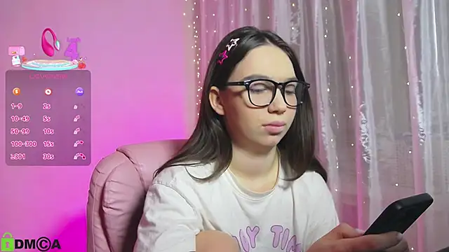 Arianahot777 online show from 11.12.25