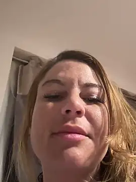 BambixoxUK online show from 01.31.25