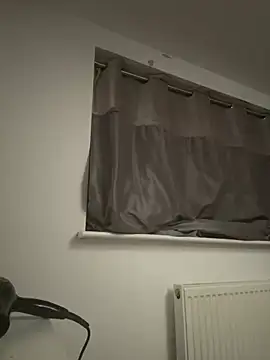 BambixoxUK online show from 03.12.25