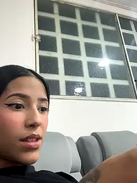 vicky bass online show from 10.23.25