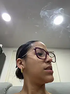 vicky bass online show from 11.05.25